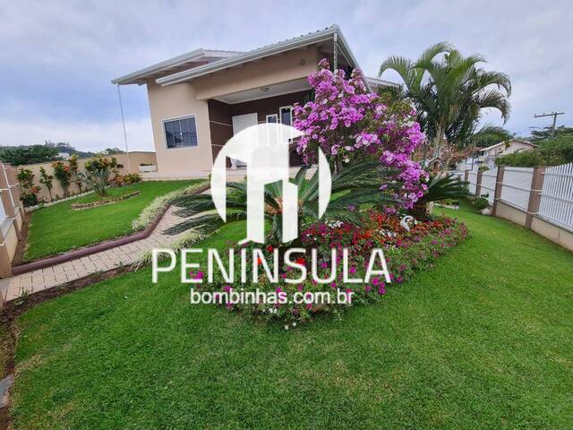 #111 - Casa para Venda em Bombinhas - SC