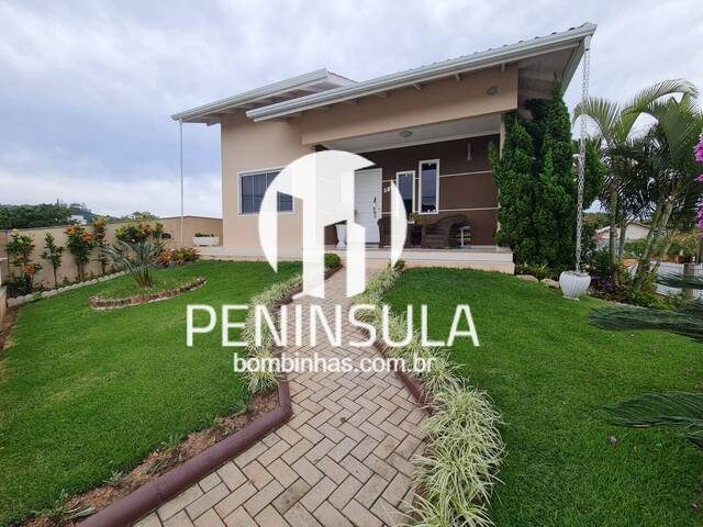 #111 - Casa para Venda em Bombinhas - SC