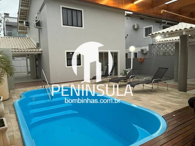 #138 - Casa para Temporada em Bombinhas - SC