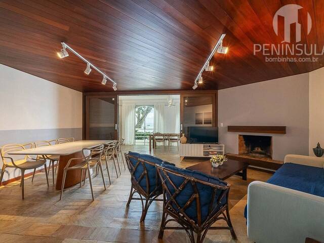 #110 - Apartamento para Venda em Bombinhas - SC