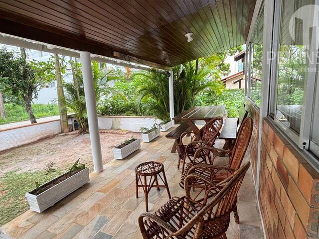 #173 - Casa para Temporada em Bombinhas - SC