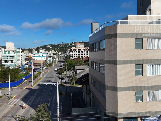 #205 - Apartamento para Venda em Bombinhas - SC