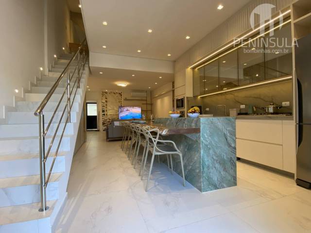 #211 - Apartamento para Temporada em Bombinhas - SC